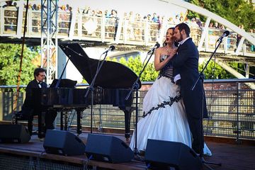 Podczas pierwszego koncertu z cyklu Rzeka Muzyki wystąpiło Bellezza Opera Trio.